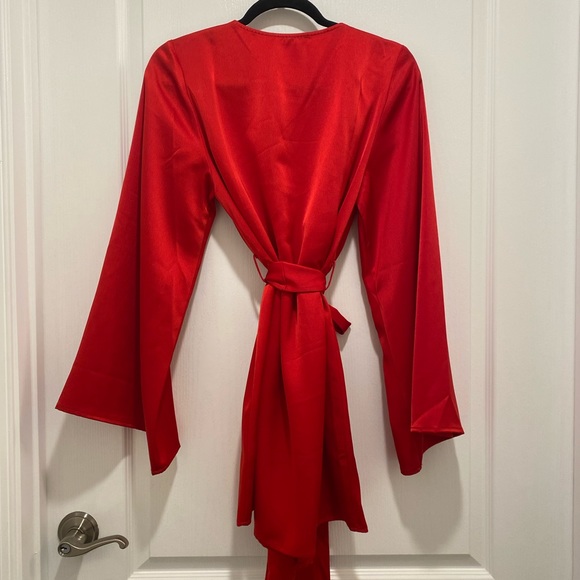 GOLD STANDARD RED KIMONO DRESS - Picture 3 of 5